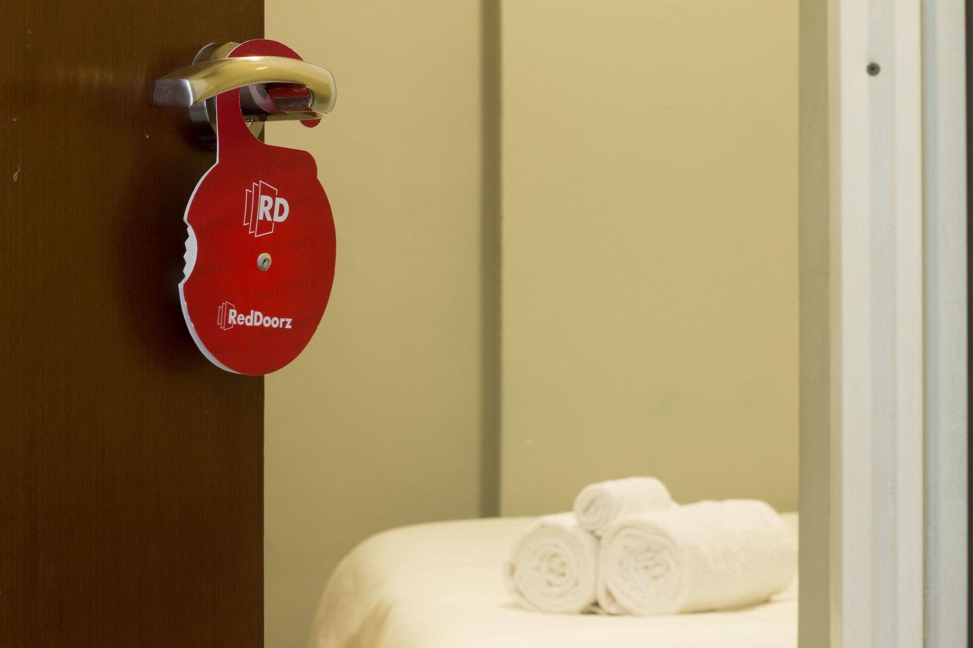 Reddoorz Plus @ Setiabudi Tengah Τζακάρτα Εξωτερικό φωτογραφία